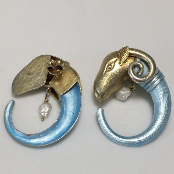 RARE FIND VINTAGE LAUREL BURCH ASSYRIAN RAMS HEAD GOLD VERMEIL EARRINGS - Picture 7 of 11